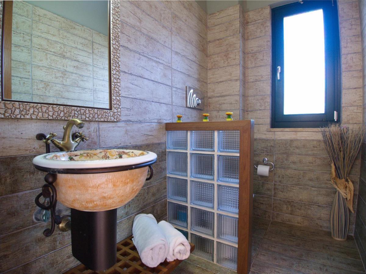 Villa Amvrosia Nr Kalives Crete Armenoi  ภายนอก รูปภาพ